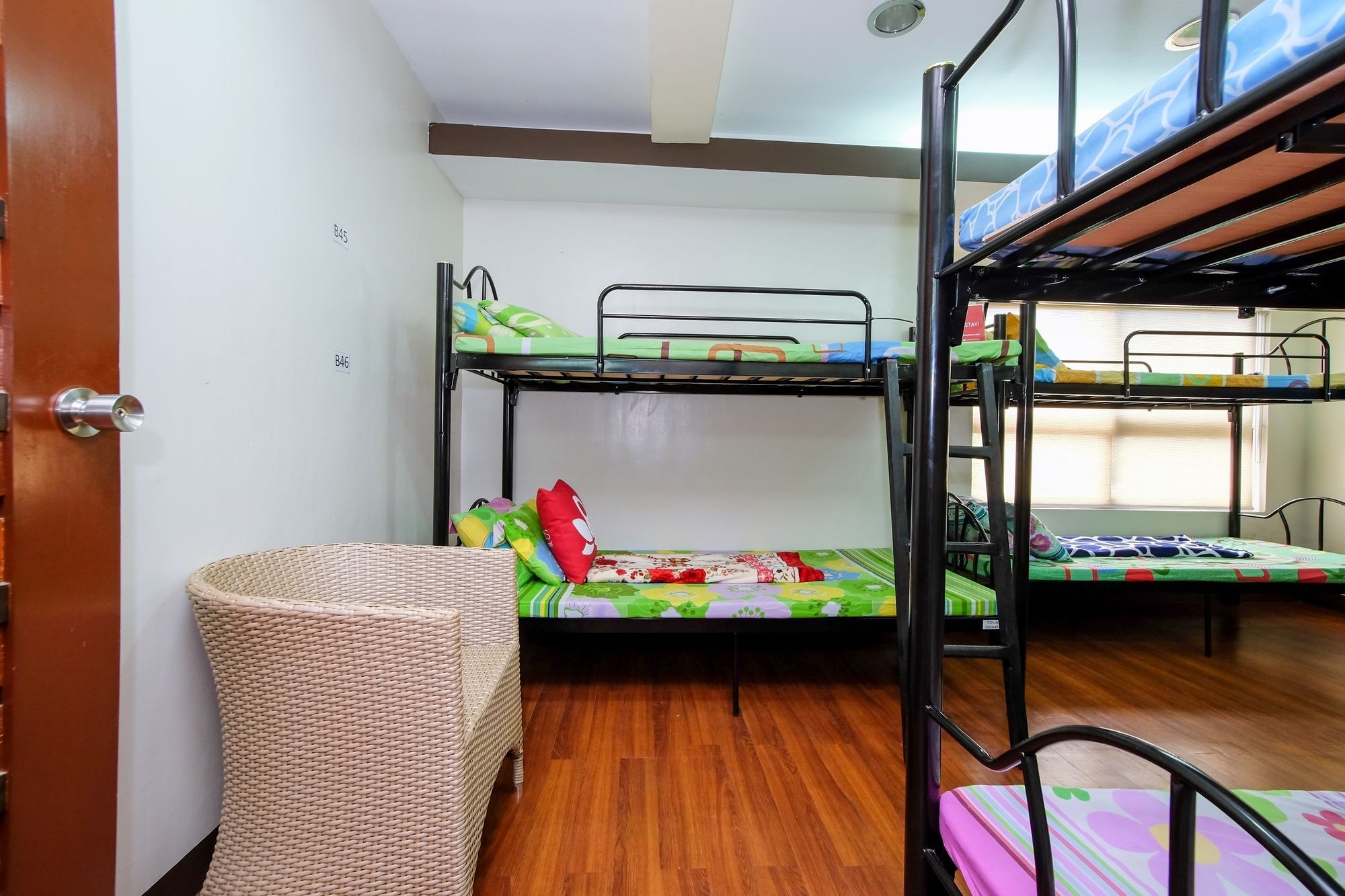 Zen Hostel Quirino Ave. Malate 马尼拉 外观 照片